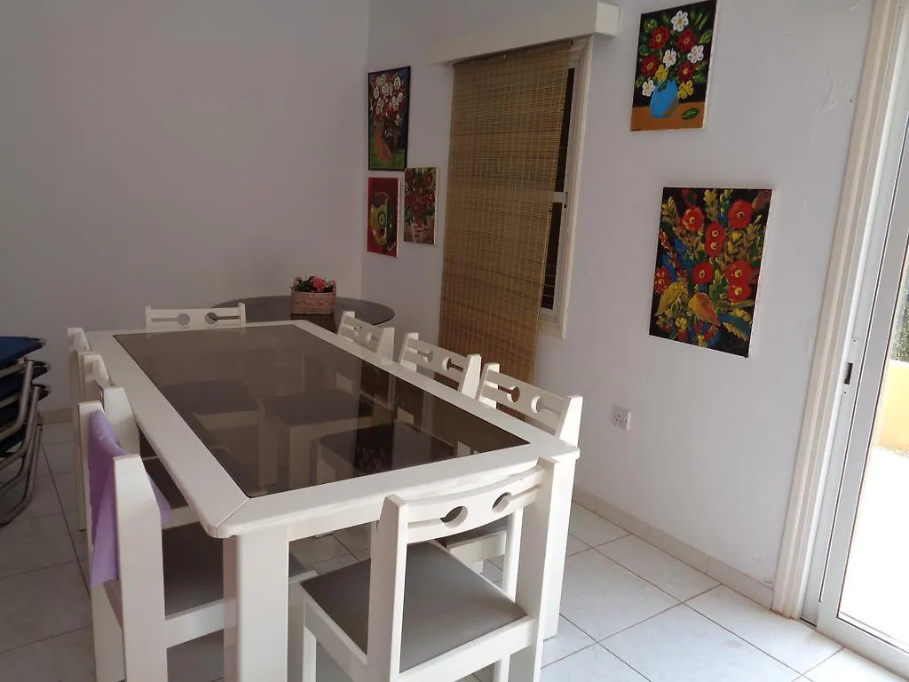 פרוטאראס Villa Chrysa